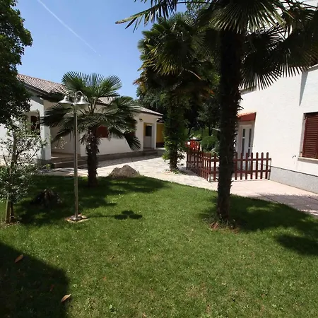 Apartment In - Istrien 42535
